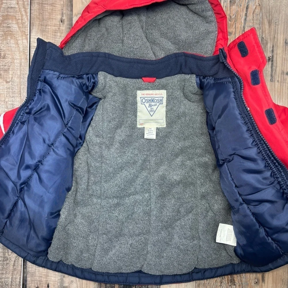 OshKosh Bgosh Coat 24 Months Hooded Zip Closure Pockets Adjustable Cuffs Outdoor